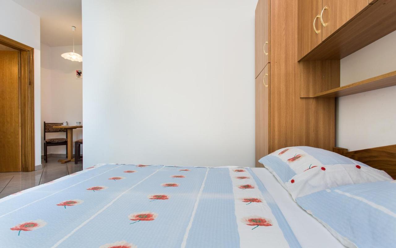 Apartman Justinic Šilo Exterior foto